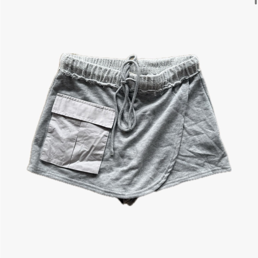 Illa Illa French Terry Front Pocket Skort - Picture 2 of 6